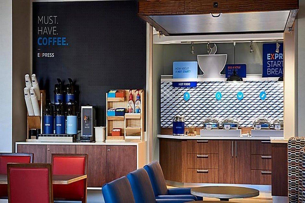 Holiday Inn Express & Suites Palm Desert - Millennium By Ihg Extérieur photo