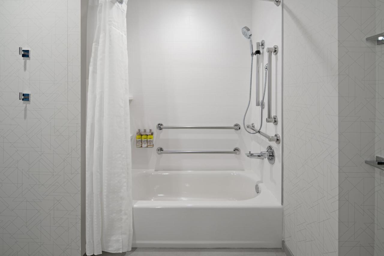 Holiday Inn Express & Suites Palm Desert - Millennium By Ihg Extérieur photo